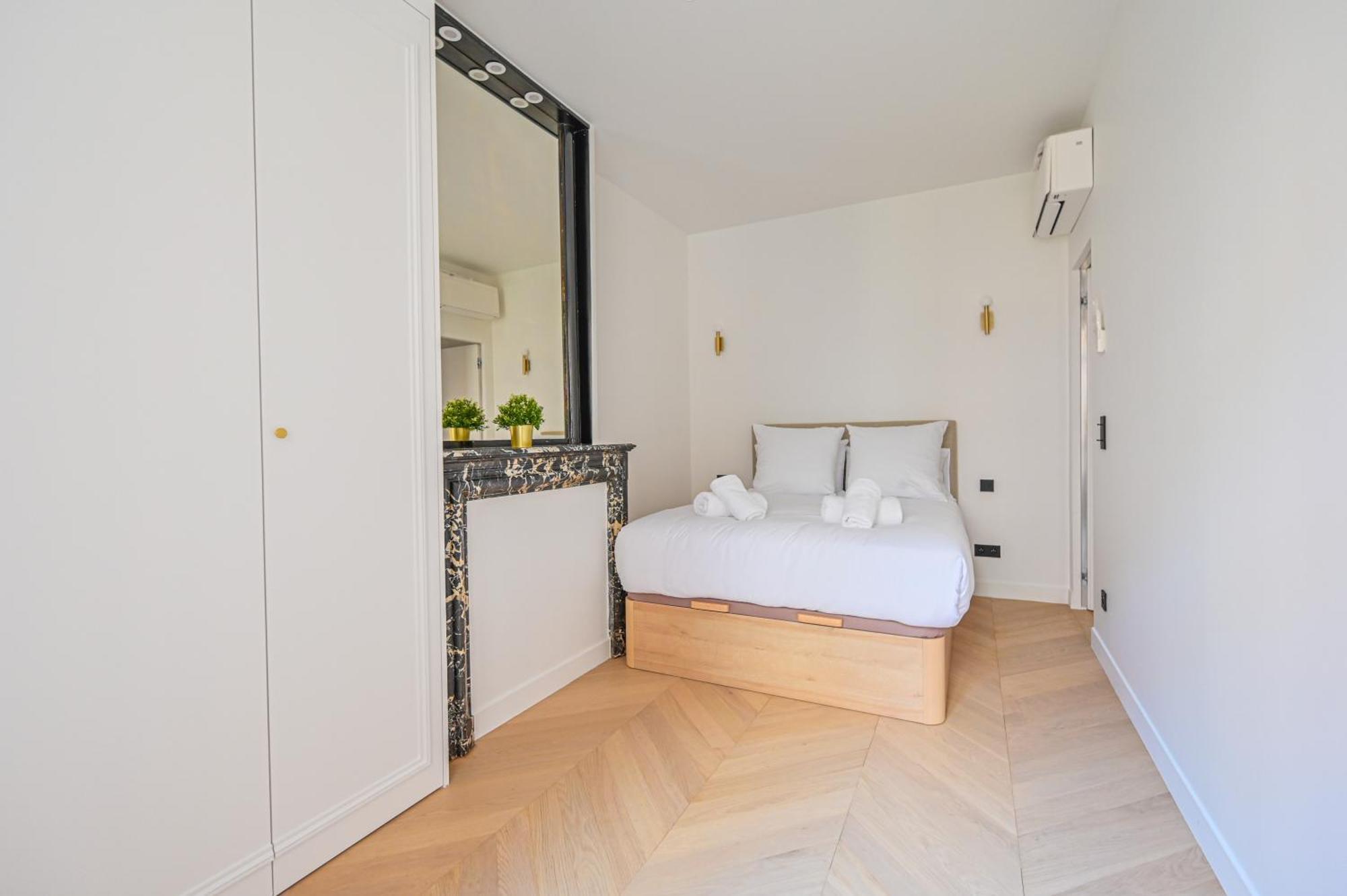 Sumptuous & Serene Parisian Flat Екстериор снимка